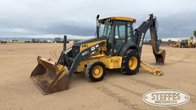 2011 Deere 410J