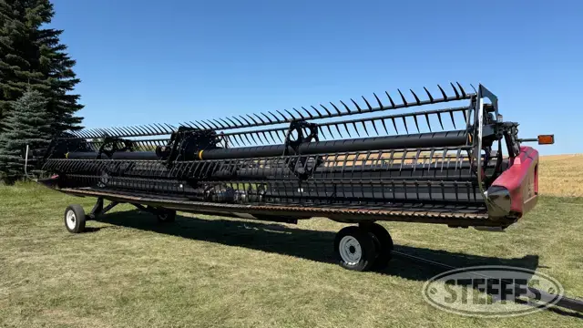 2011 Case IH-MacDon 2162