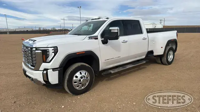 2024 GMC Sierra 3500HD Denali
