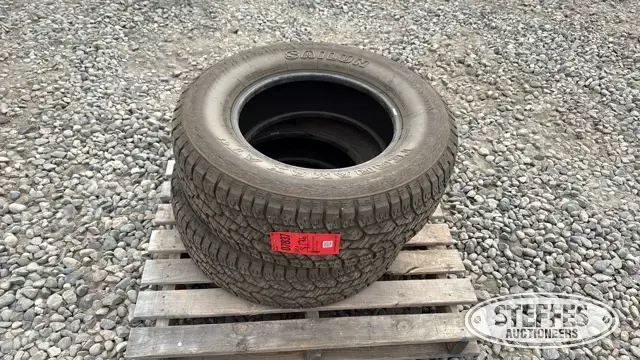 (2) Sailun 275/70R18 tires