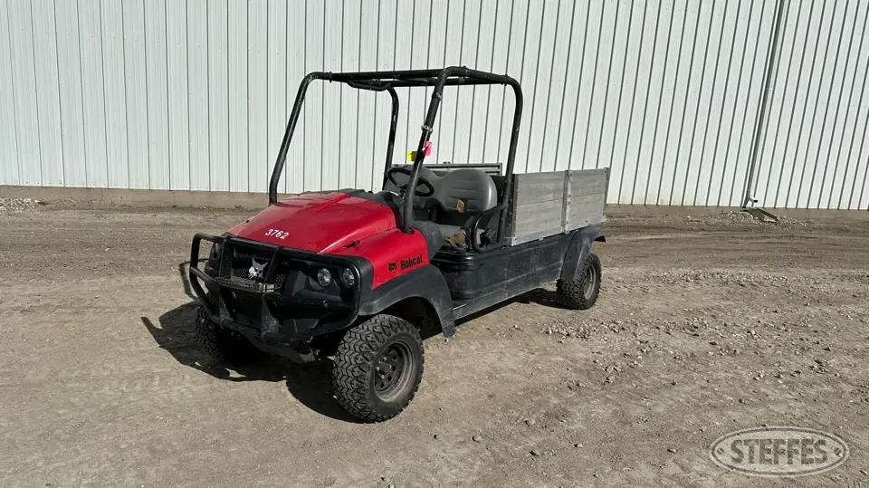 2007 Bobcat 2200 Golf Cart
