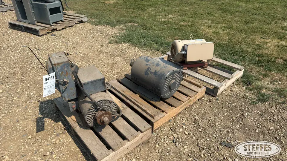 (3) Electric motors Farm Support Item