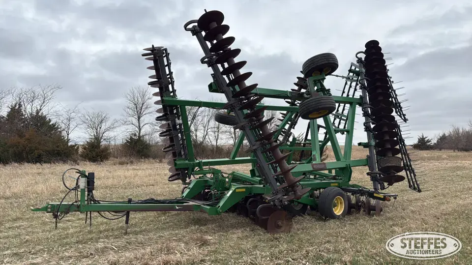2008 John Deere 637 Disc
