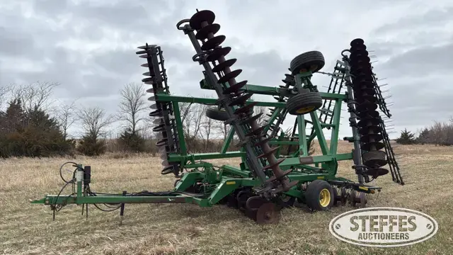 2008 John Deere 637