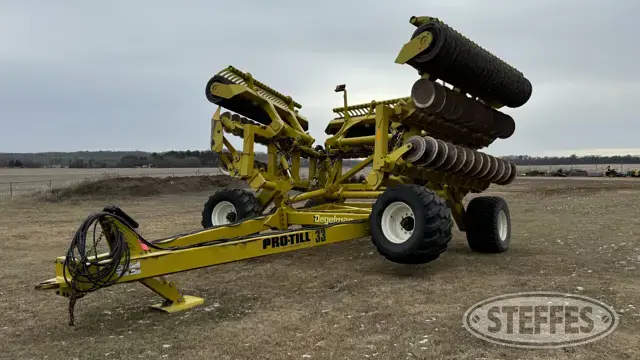 2016 Degelman Protill 33