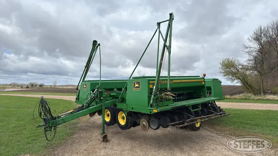 1998 John Deere 455 Press Drill