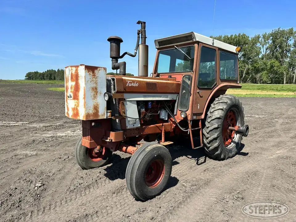 1975 International 1066 Turbo 2WD Tractor