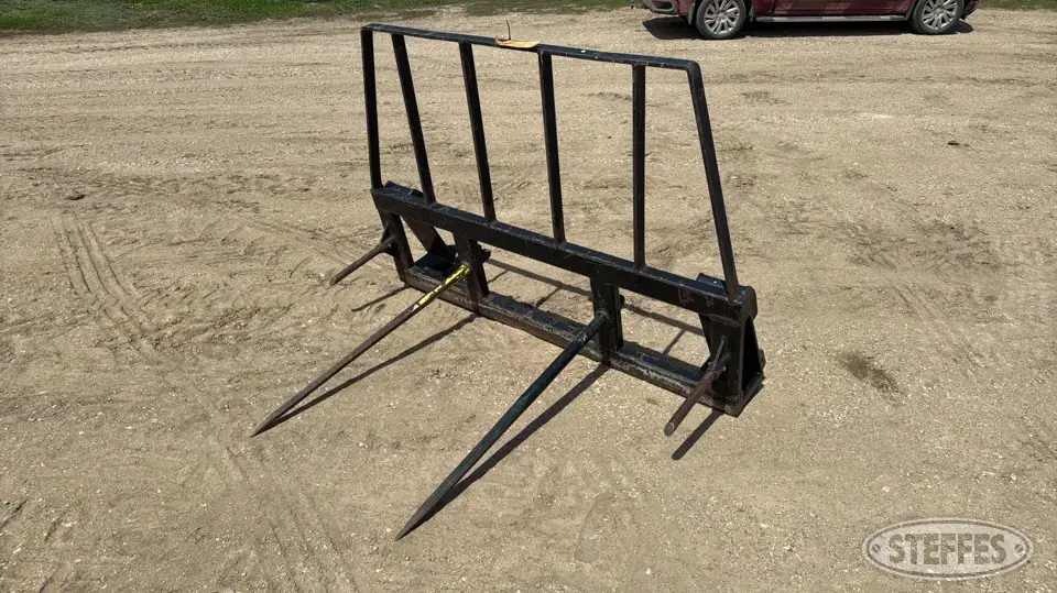 MDS TV140 Tractor Loaders and Attachment