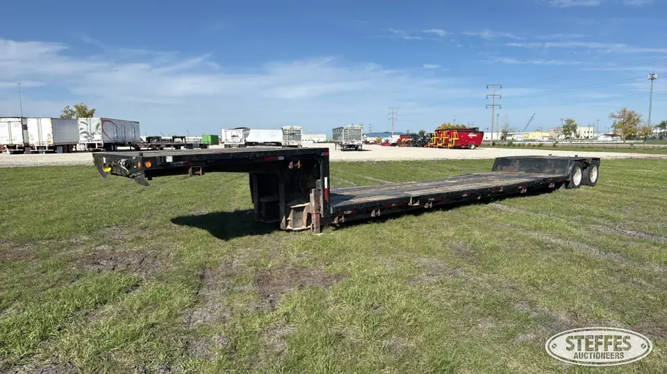 Trail King tandem axle extendable double drop trailer Lowboy Trailer
