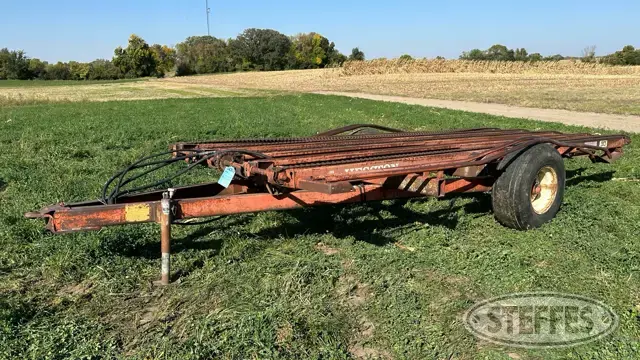 Hesston Stakmover 30