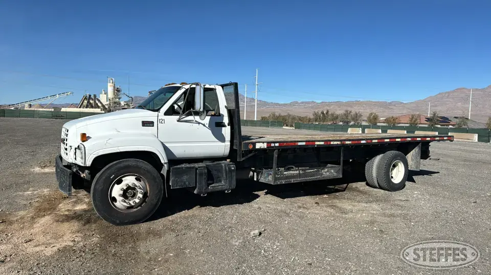 2001 GMC C7 Flatbed Truck