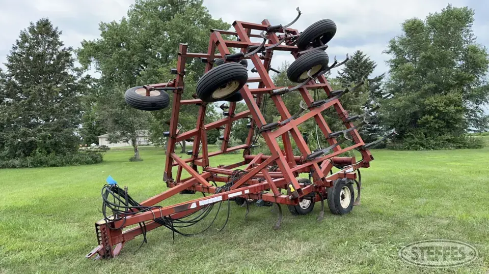 Kewanee Field Cultivator