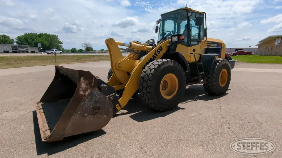 2016 Komatsu WA320-7 Wheel Loader