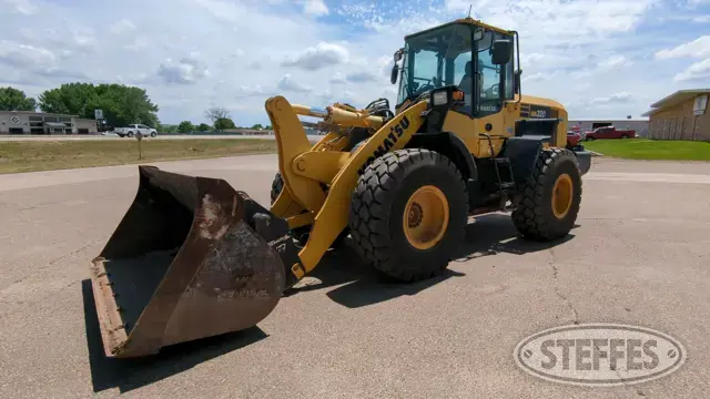 2016 Komatsu WA320-7
