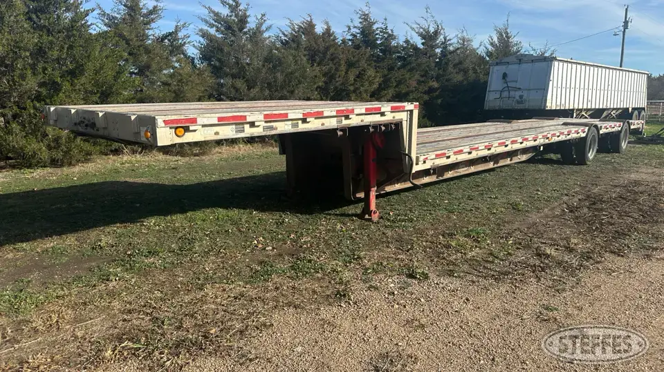 2009 Wilson CFD-900 Step Deck Trailer