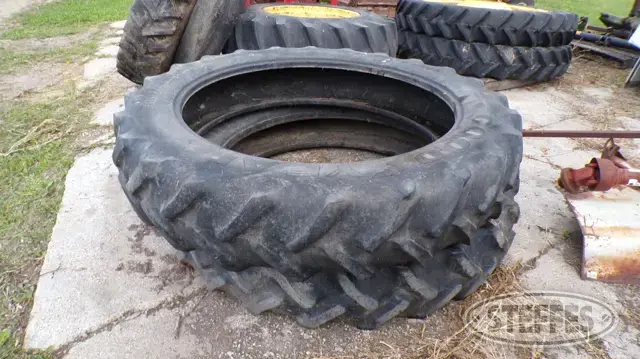 (2) Goodyear DT800 380/90R54 tires