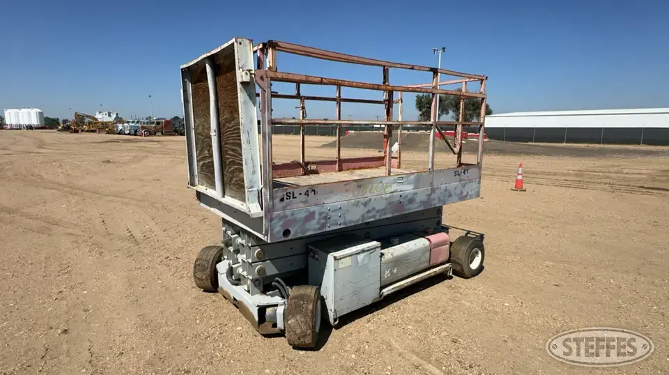 MEC 2558D Scissor Lift