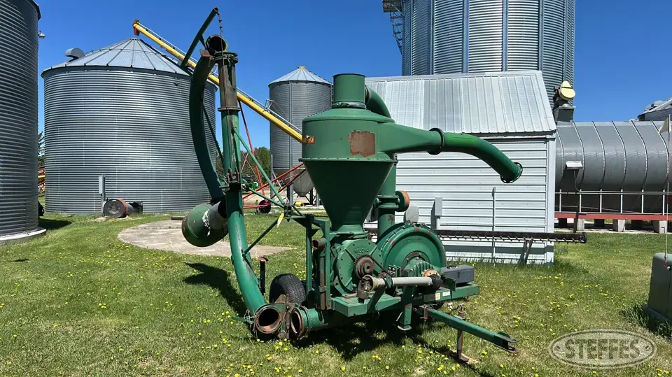 Neuero 8110 Pneumatic Grain Equipment