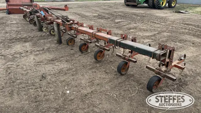 Westgo row crop cultivator