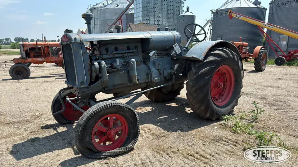1938 Minneapolis-Moline KT 100 A Collectible Tractor