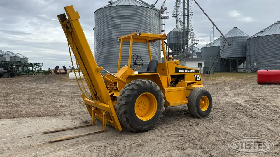 Allis-Chalmers 706 Rough Terrain Forklift