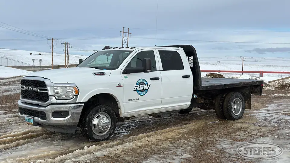 2022 Ram 3500HD Flatbed Truck