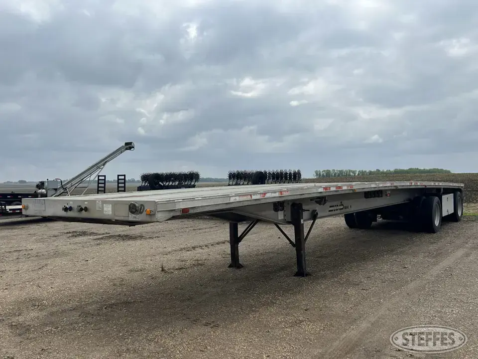 2007 Benson Semi Flatbed Trailer