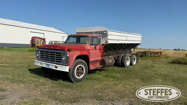 1976 Ford F-750