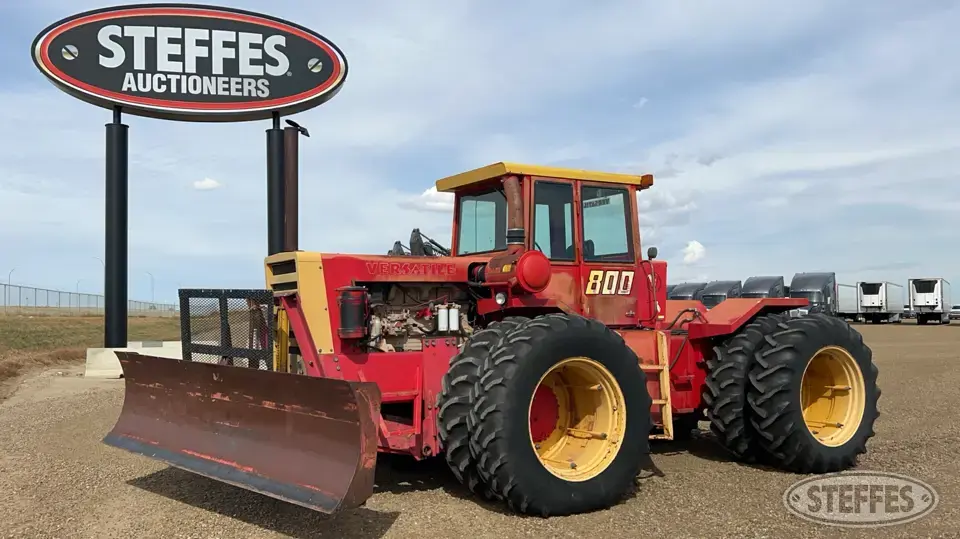 1976 Versatile 800 4WD Tractor