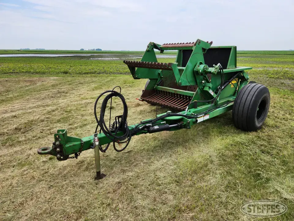 Summers 700 Rock Picker