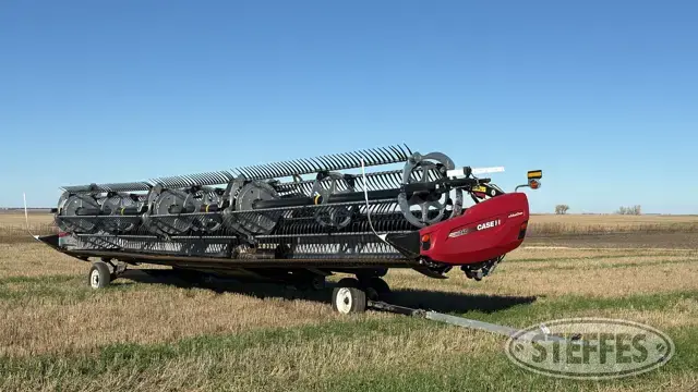 2023 MacDon FD240
