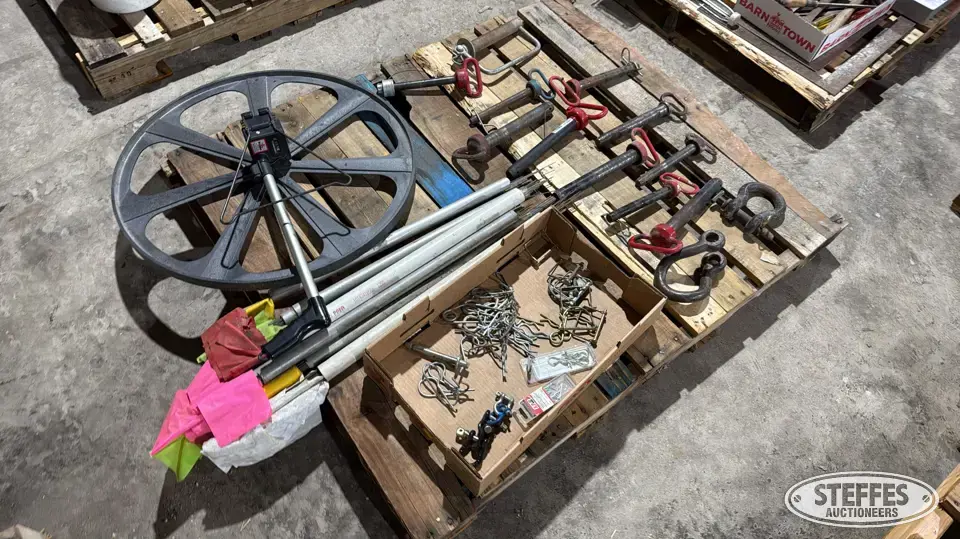 Hitch pins & clips Ag Equipment Part