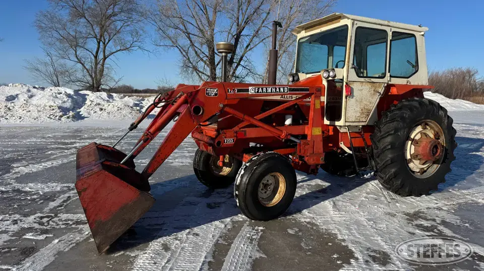 1970 Allis-Chalmers One-Ninety 2WD Tractor