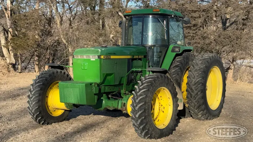 1992 John Deere 4960 MFWD Tractor