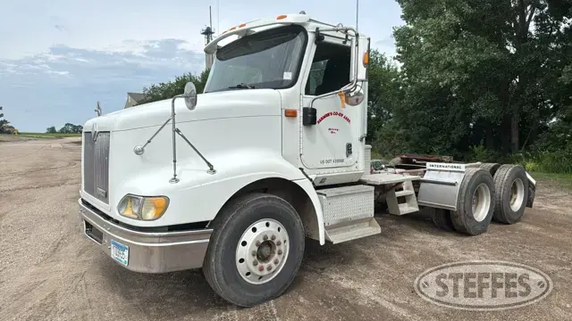 2001 International 9200