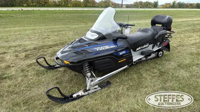 2002 Ski-Doo Grand Touring 500