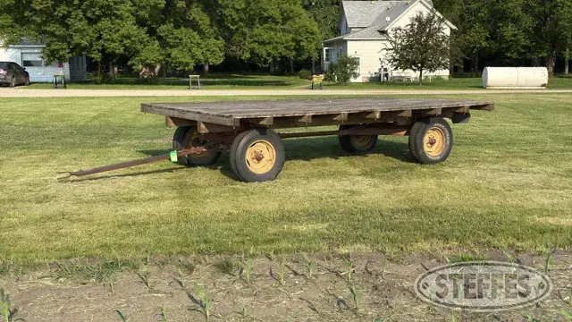 New Holland 450