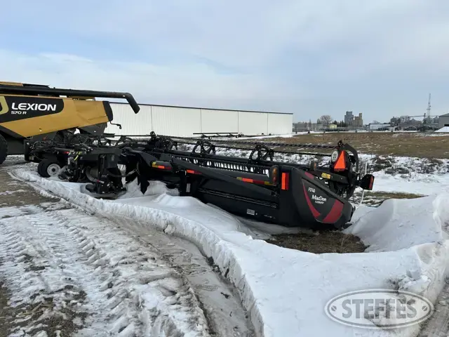 2022 MacDon FD140
