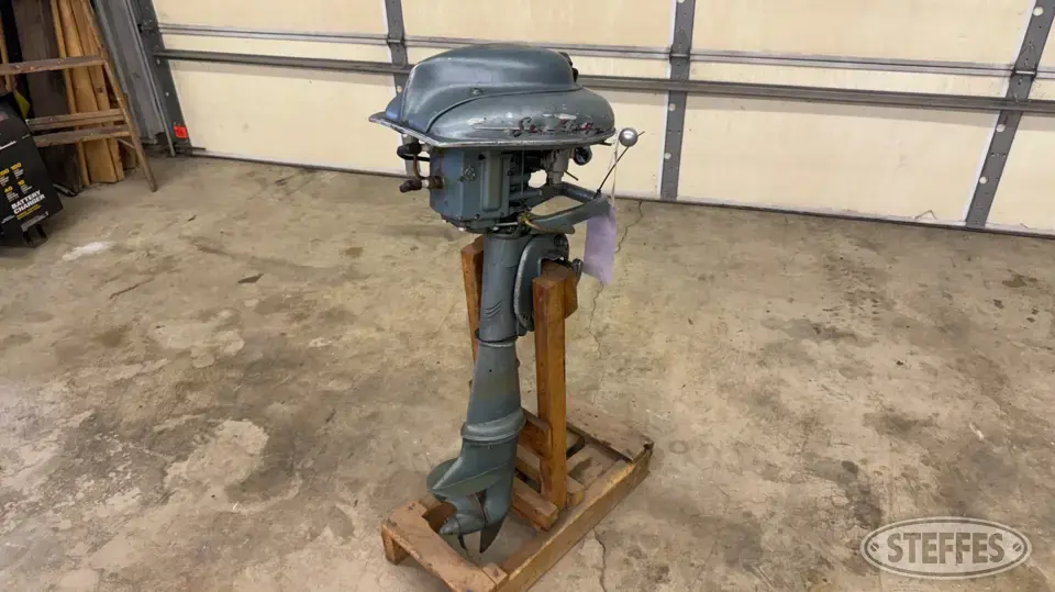 Evinrude outboard boat motor