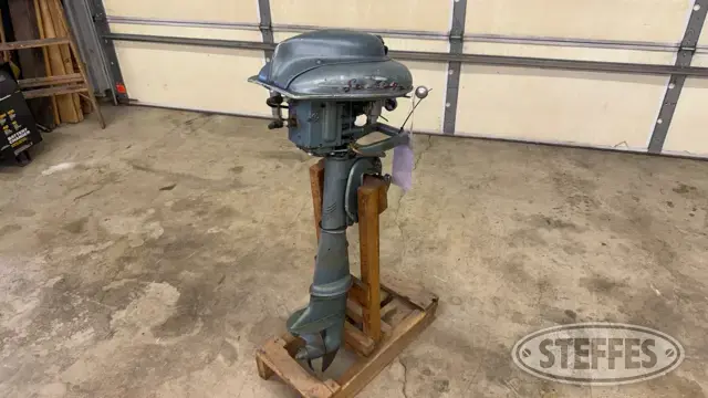 Evinrude outboard boat motor