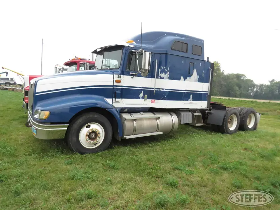 1999 International 9400 Conventional Truck with Sleeper