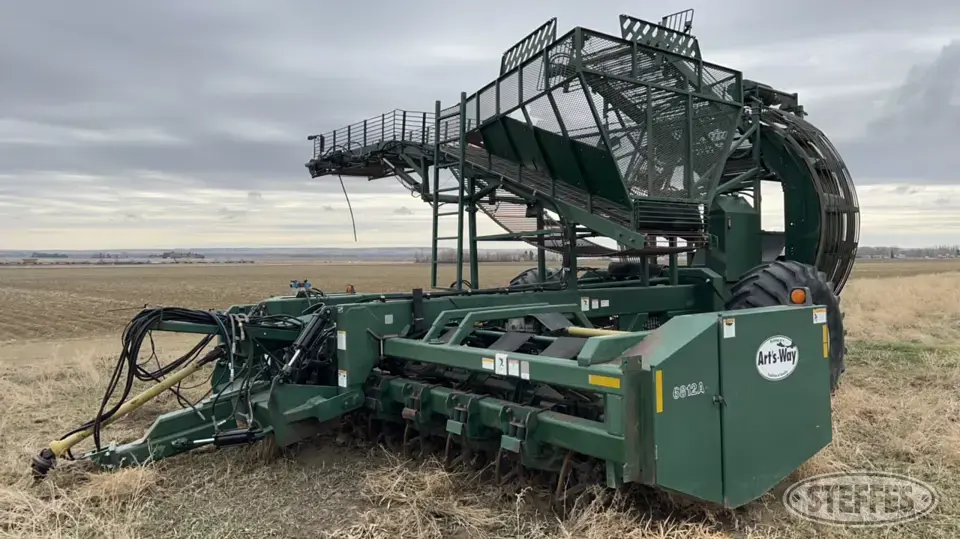 2009 Art's Way 6812A Sugarbeet Harvester