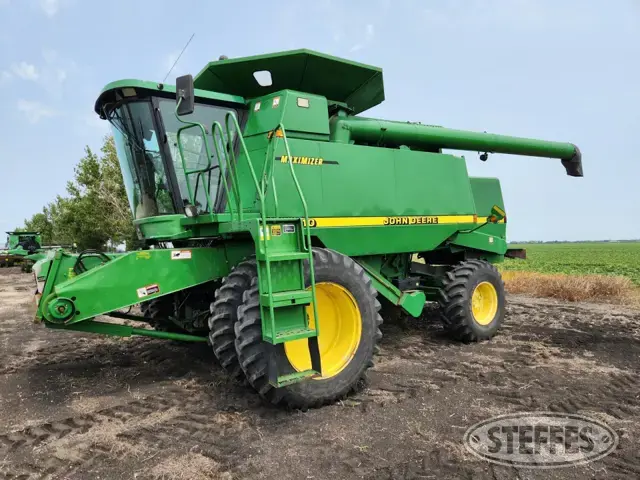 1999 John Deere 9610 Maximizer