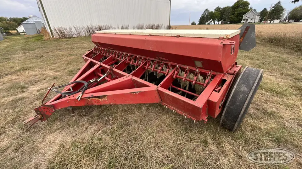 International 510 Press Drill