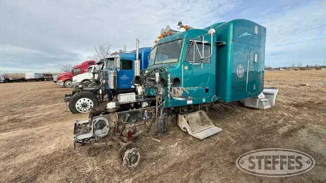 2003 Peterbilt 379