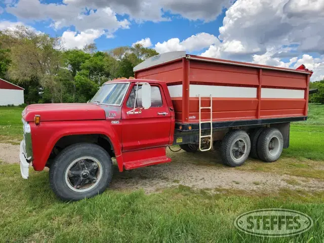 1975 Ford F750 Custom