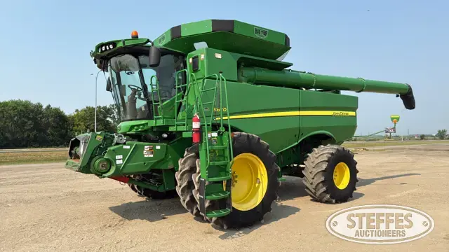 2015 John Deere S670