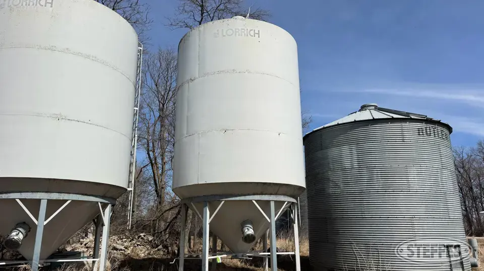 Lorrich 150-17F Hopper Bin