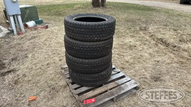 (4) Goodyear Wrangler LT265/60R20 tires