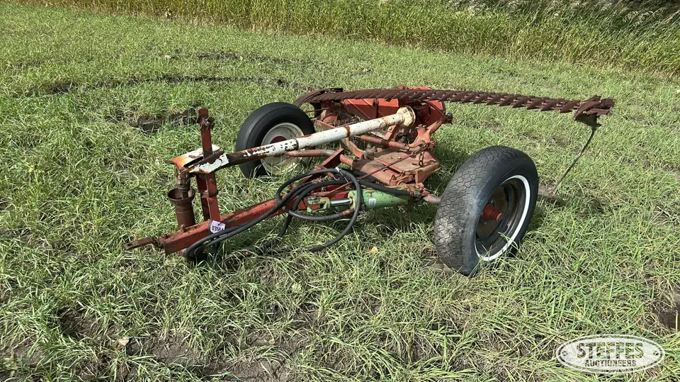 International 1100 Sickle Mower